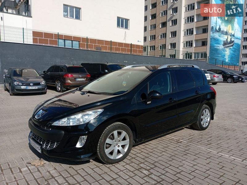 Универсал Peugeot 308 2010 в Хмельницком
