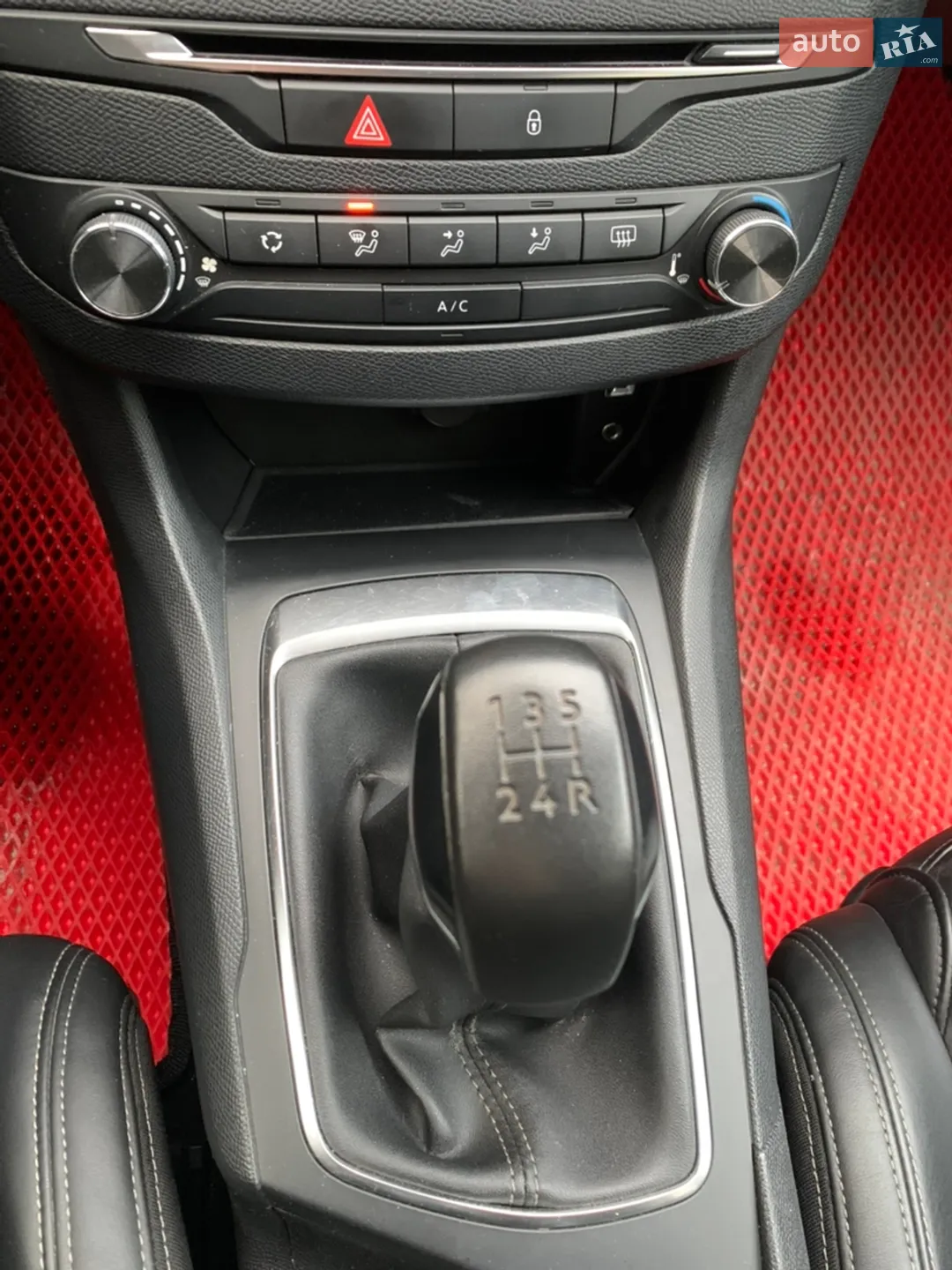 2015 Peugeot 308 - мініатюра 5