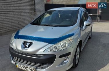 Хетчбек Peugeot 308 2010 в Києві