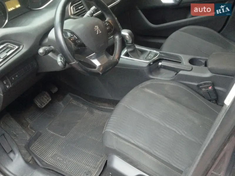 Peugeot 308 2017 VIN VF3LCBHZWHS120669 фото оголошення 7 з 48