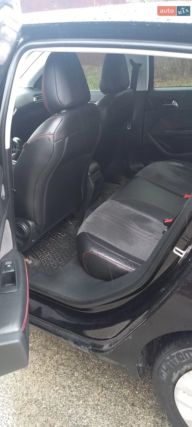 2015 Peugeot 308 - мініатюра 15