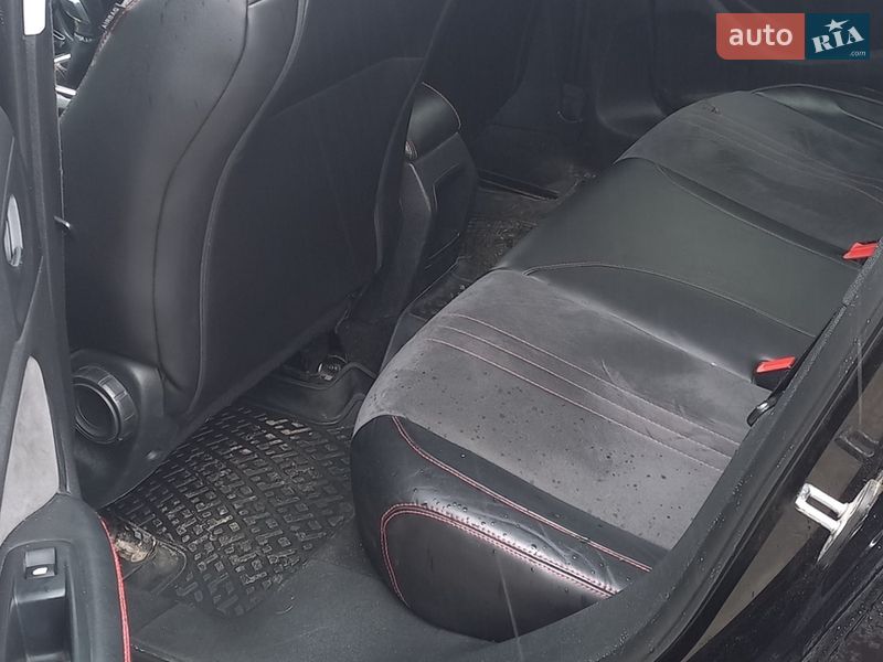 Хэтчбек Peugeot 308 2015 в Киеве