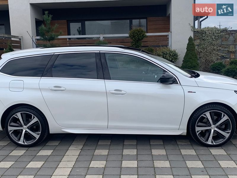 Универсал Peugeot 308 2017 в Стрые