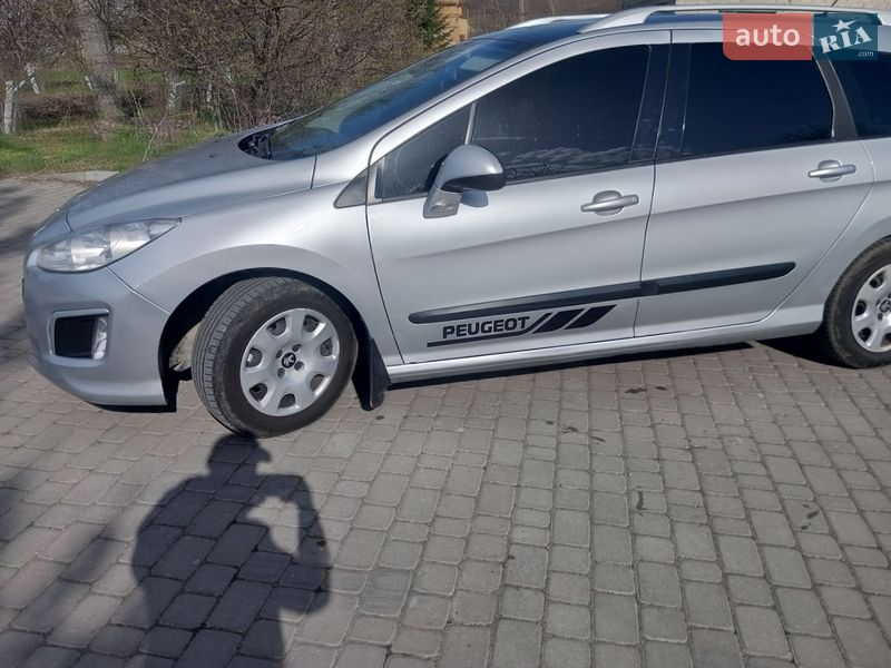 Универсал Peugeot 308 2012 в Ивано-Франковске