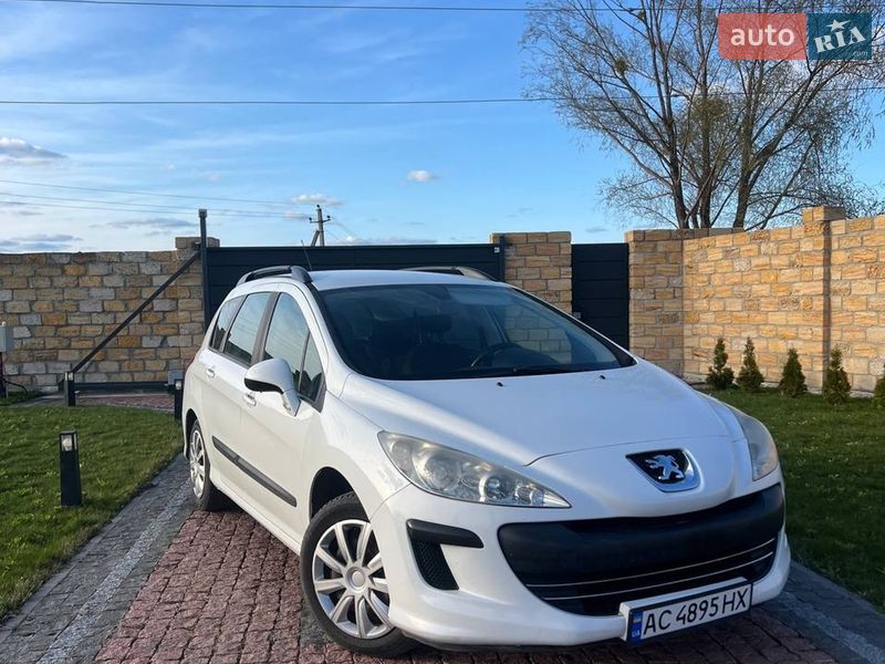 Универсал Peugeot 308 2009 в Нововолынске