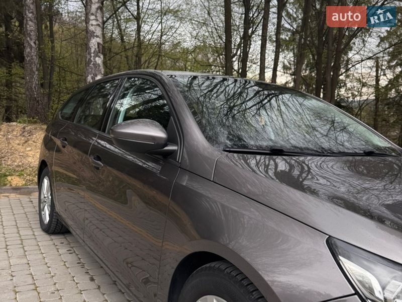 Універсал Peugeot 308 2014 в Косові