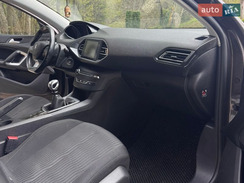 Універсал Peugeot 308 2014 в Косові