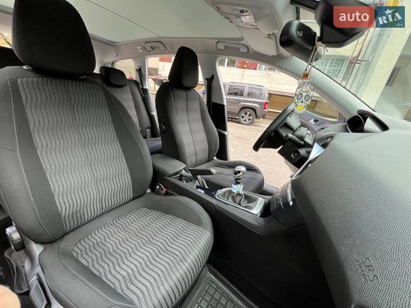 Універсал Peugeot 308 2014 в Києві