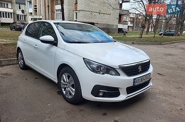 Хэтчбек Peugeot 308 2017 в Шептицькому