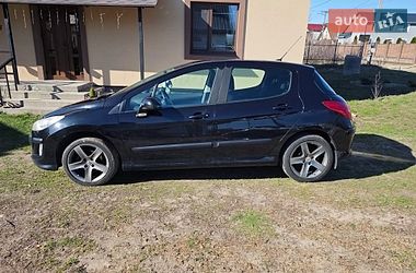 Хэтчбек Peugeot 308 2008 в Киеве