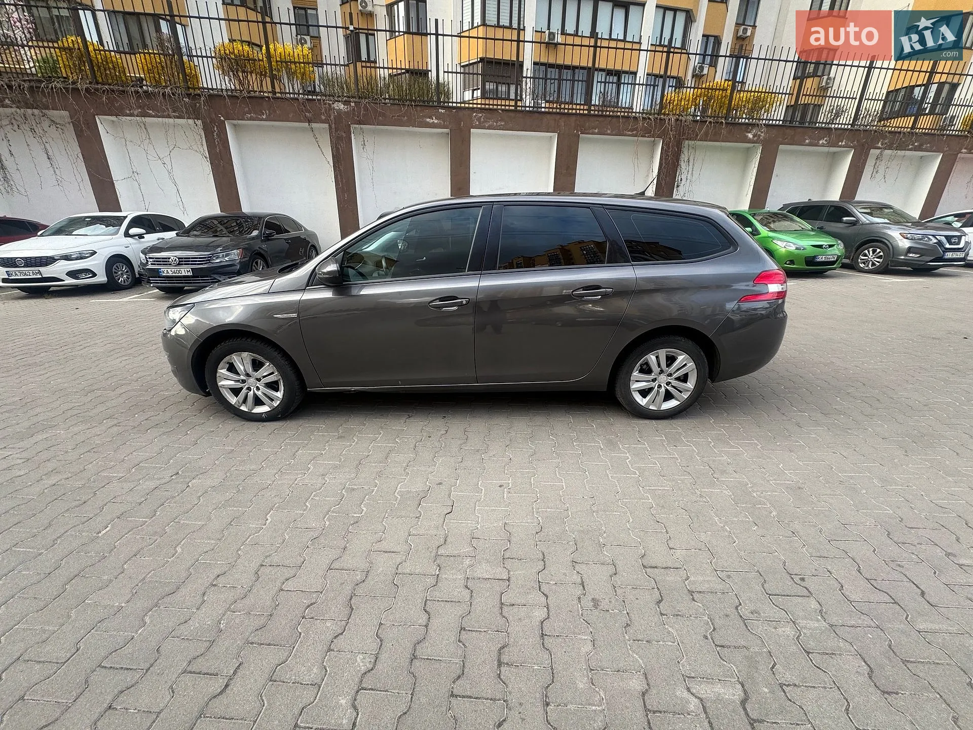 2016 Peugeot 308 - мініатюра 8