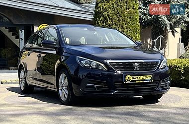 Универсал Peugeot 308 2017 в Львове