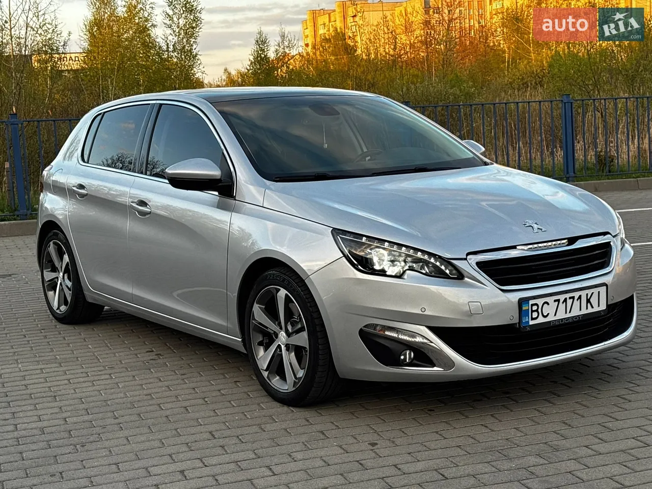 2014 Peugeot 308 - мініатюра 14
