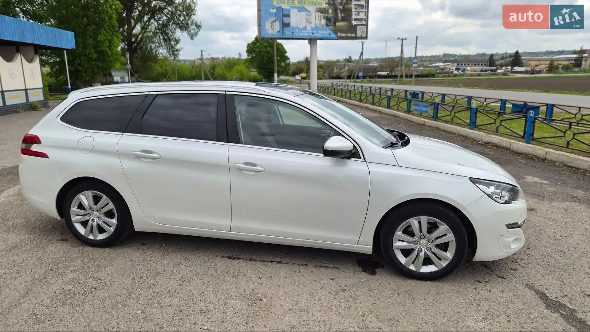 2015 Peugeot 308 - мініатюра 4