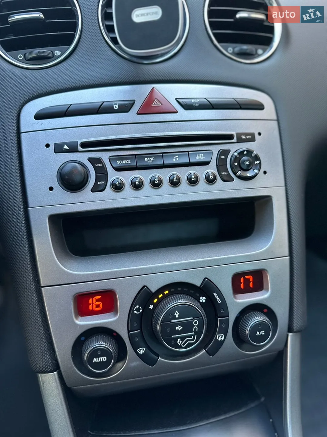 2011 Peugeot 308 - мініатюра 15