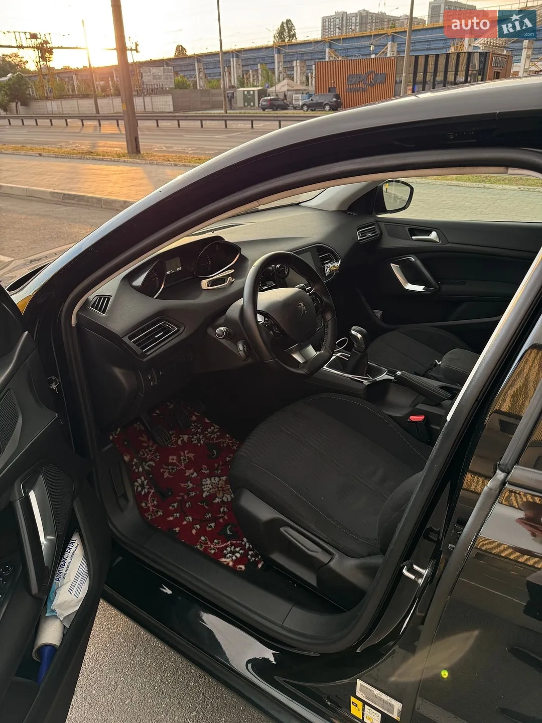 2015 Peugeot 308 - мініатюра 12