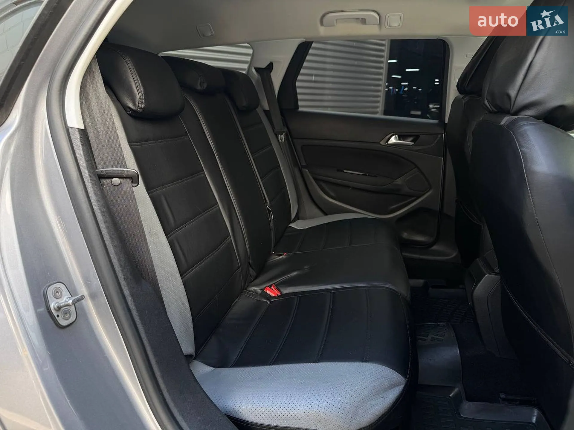 2017 Peugeot 308 - мініатюра 10