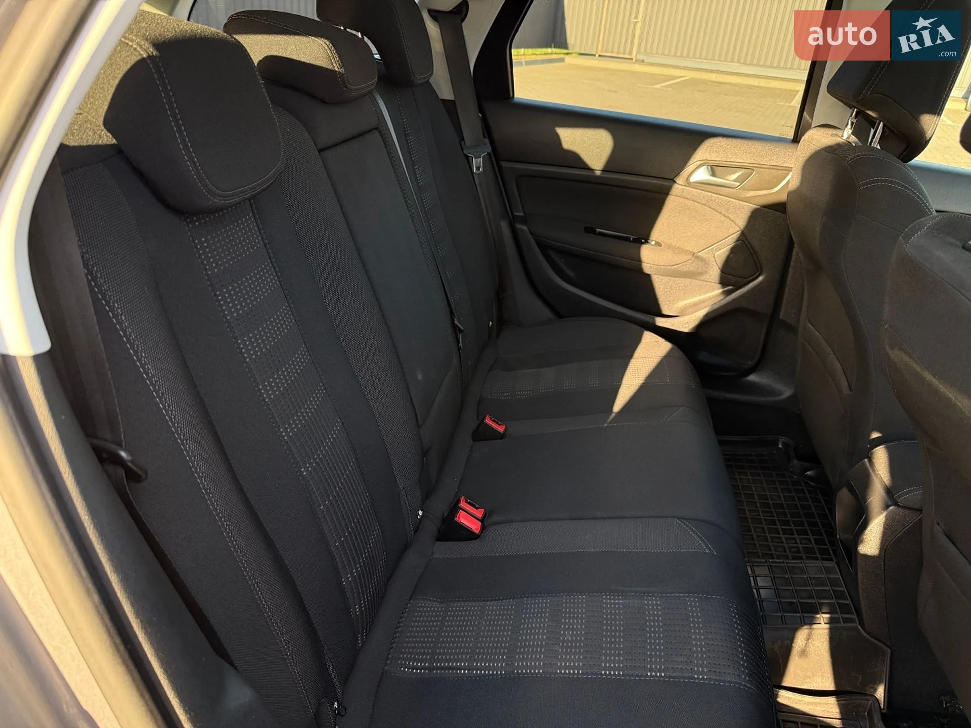 2015 Peugeot 308 - мініатюра 17