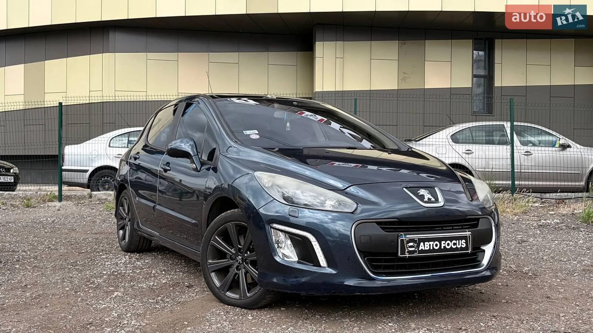2011 Peugeot 308 - фото 1