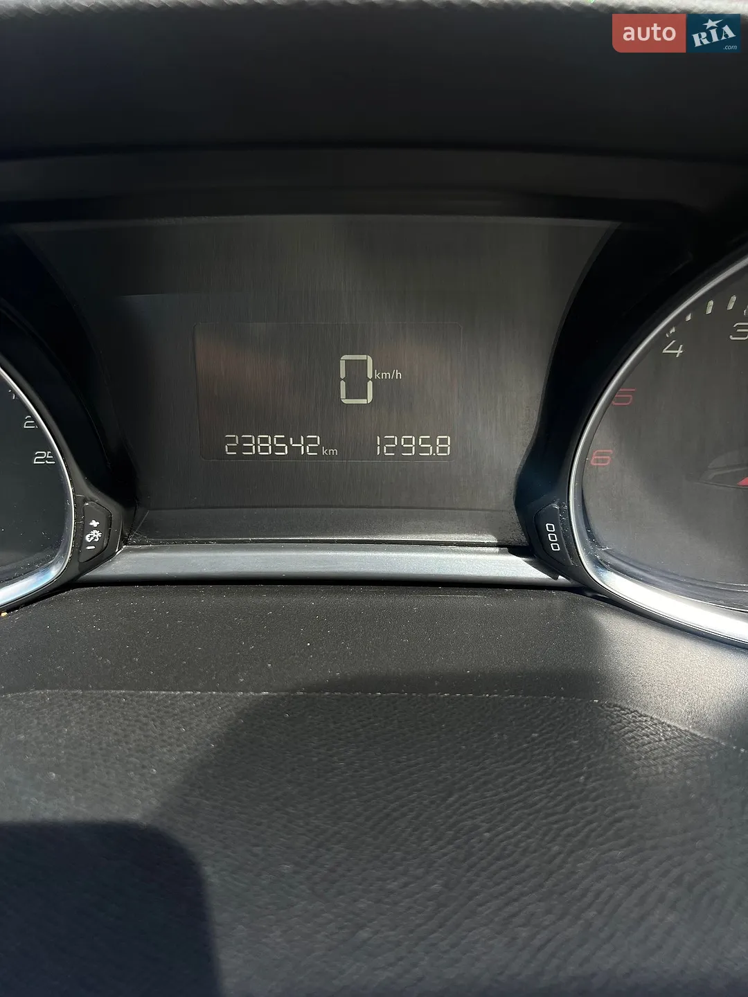 2015 Peugeot 308 - мініатюра 9