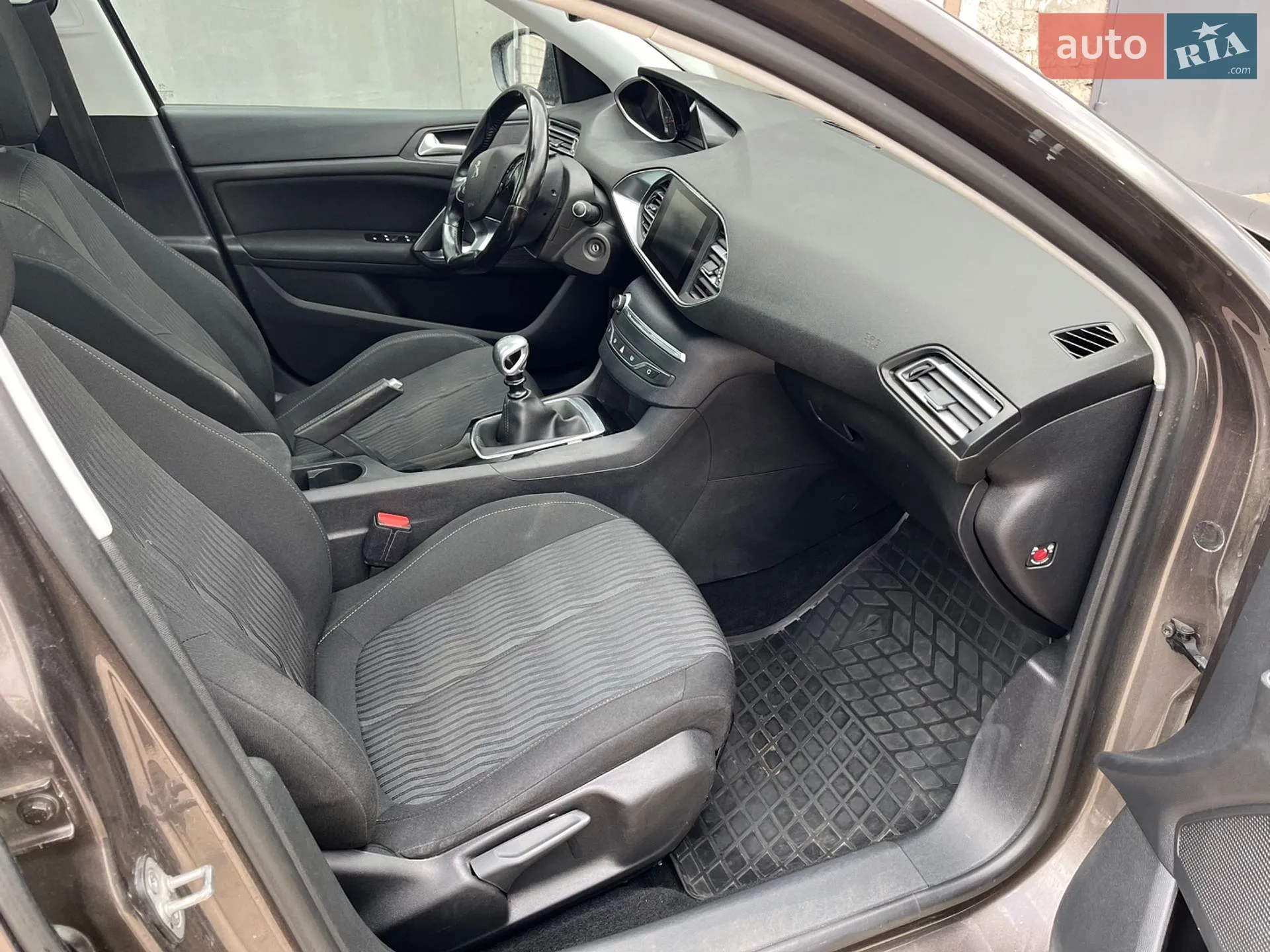 2014 Peugeot 308 - мініатюра 16