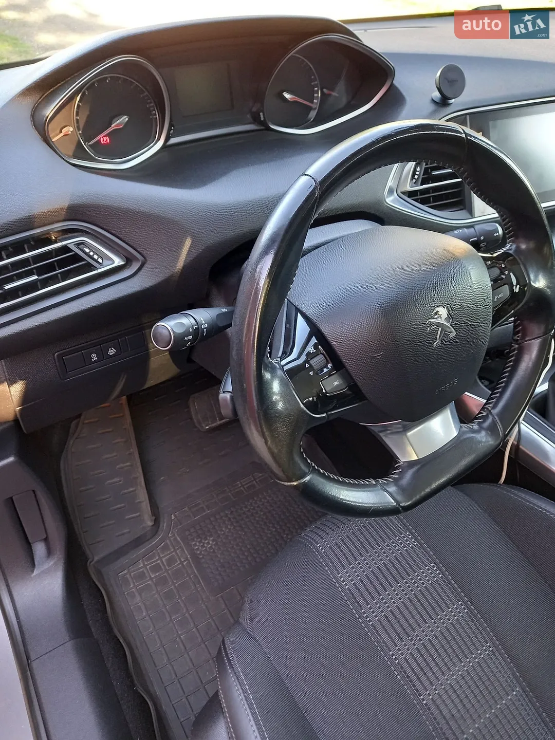 2017 Peugeot 308 - мініатюра 15