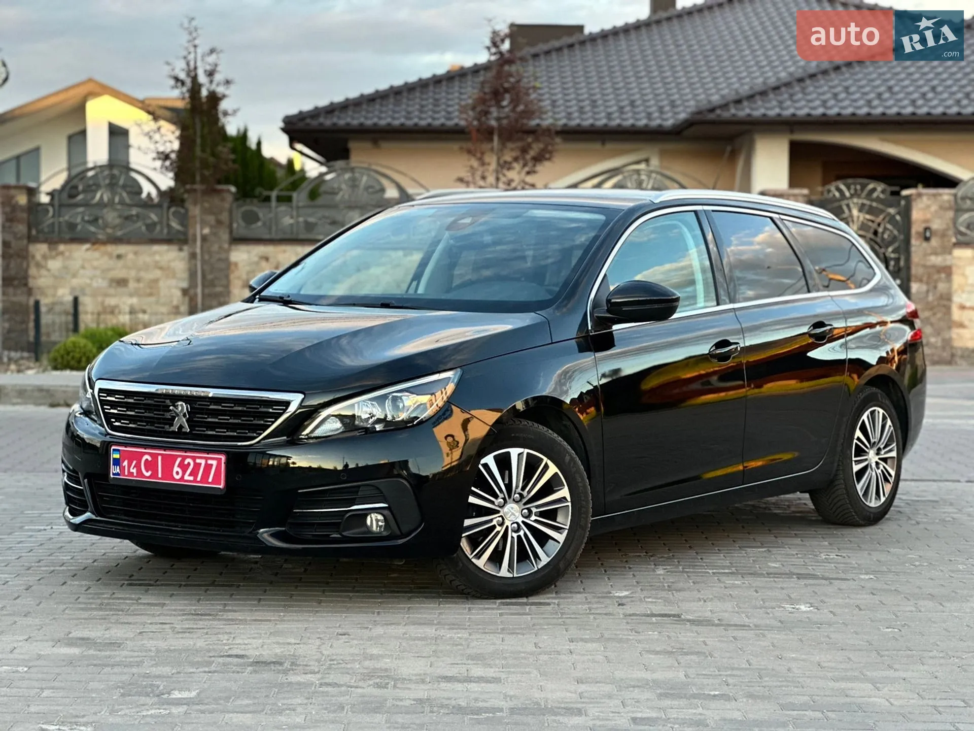 2020 Peugeot 308 - фото 1