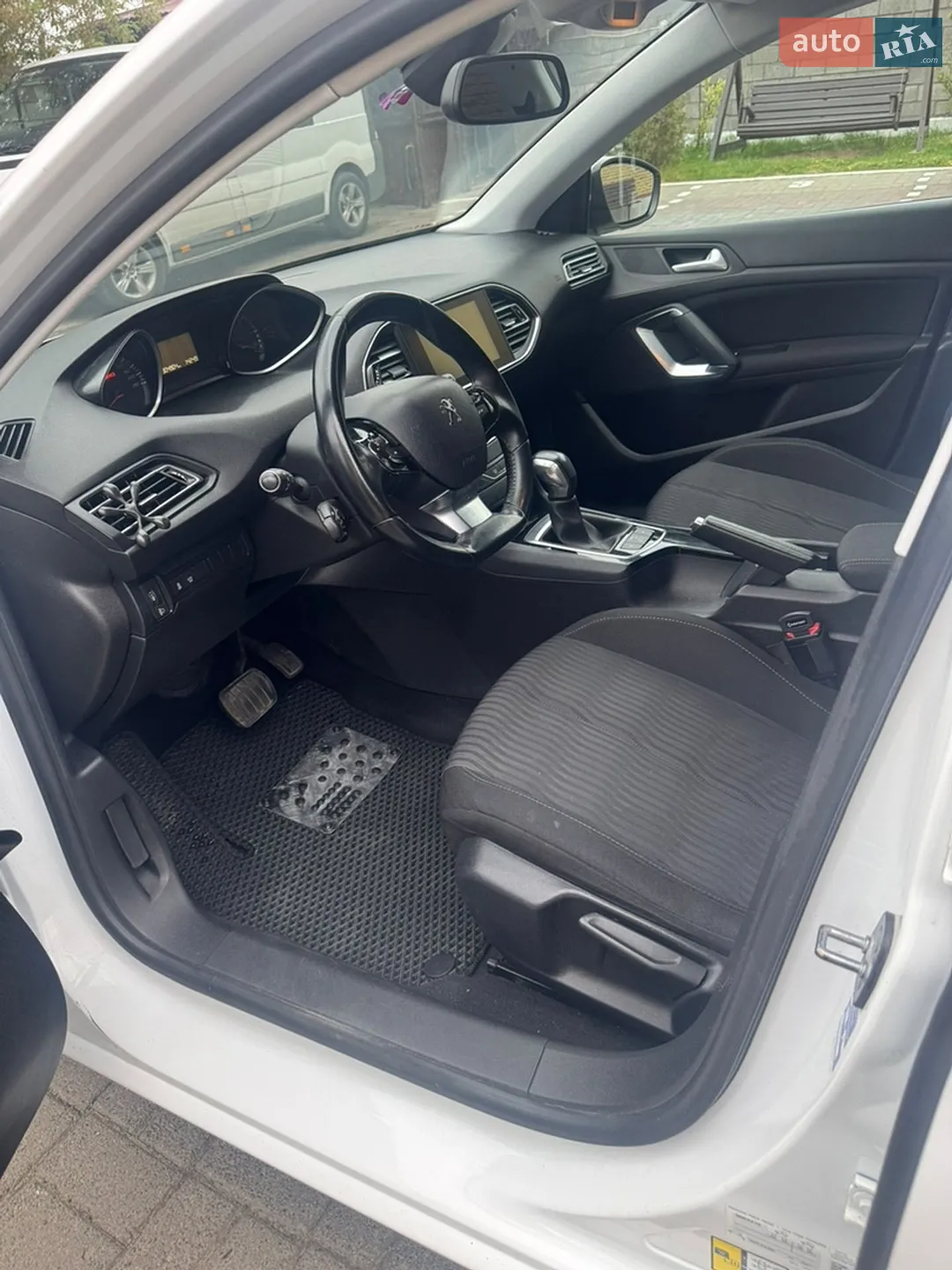 2015 Peugeot 308 - мініатюра 6