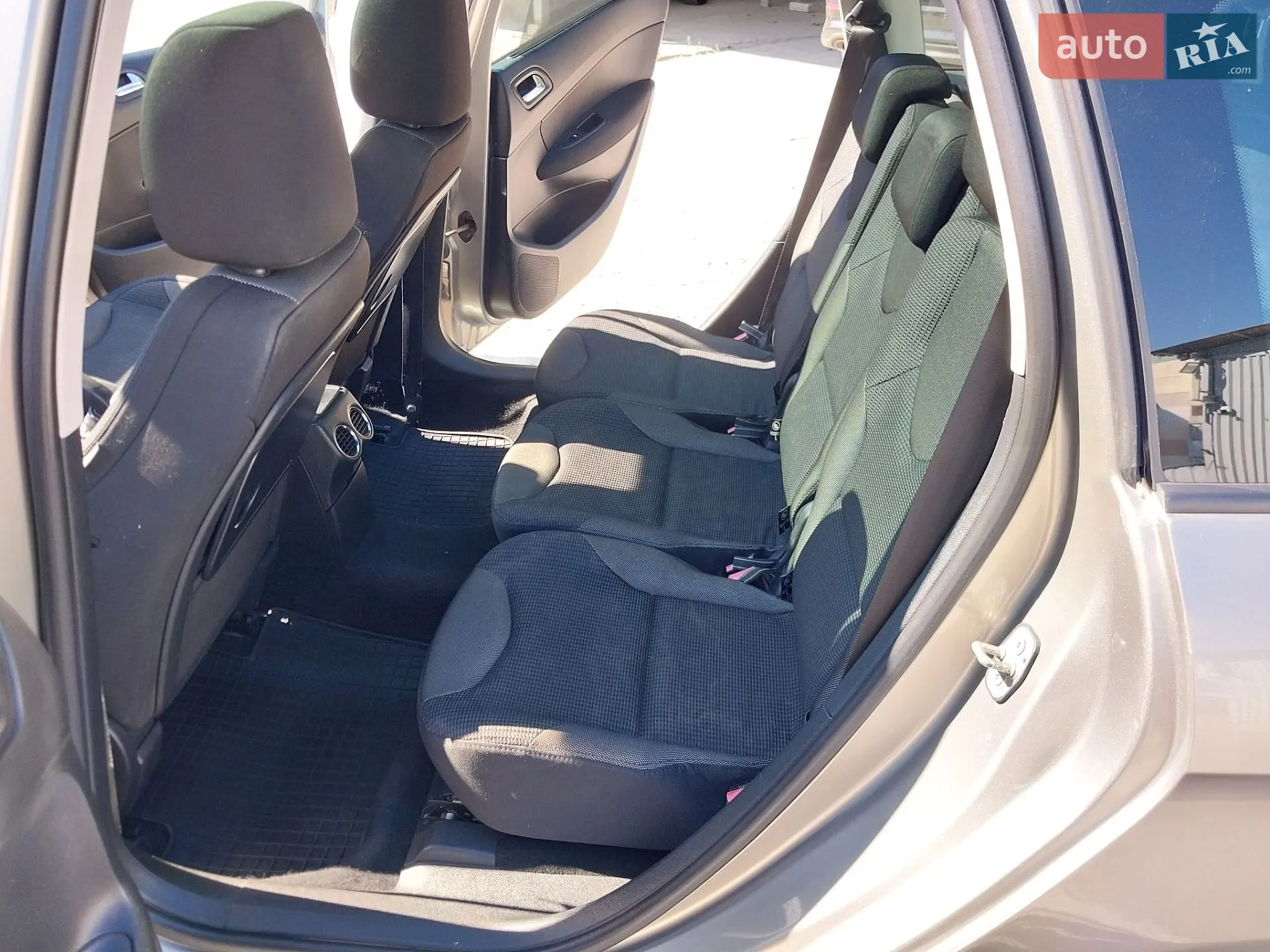 2011 Peugeot 308 - мініатюра 27