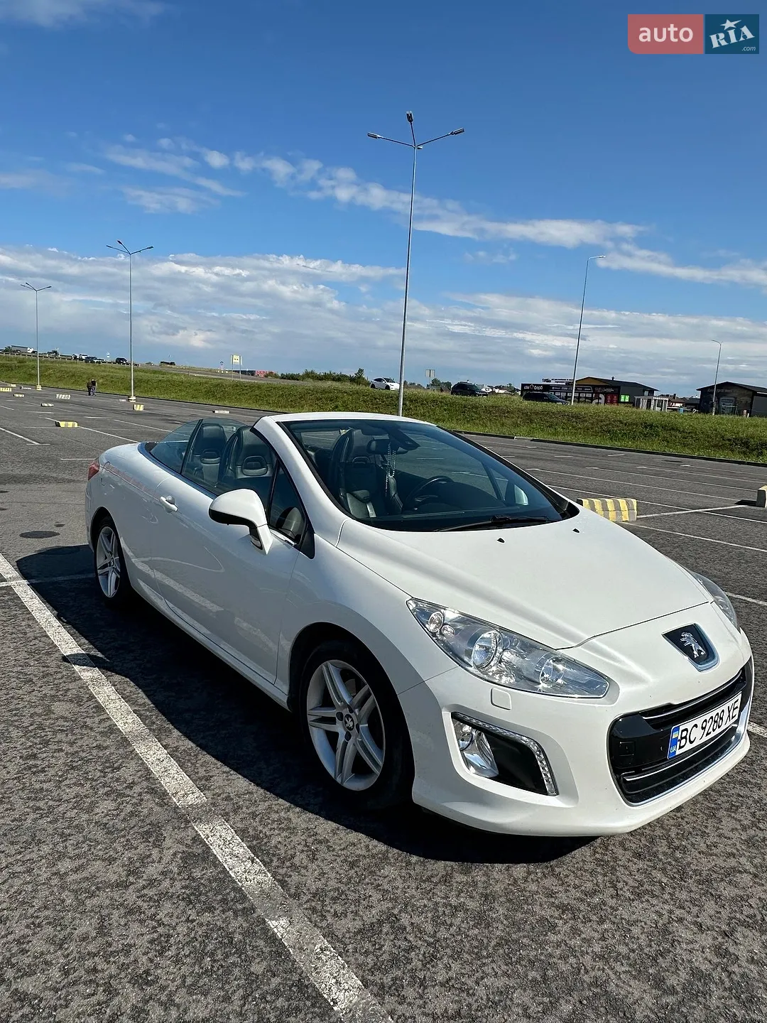 2011 Peugeot 308 - фото 1