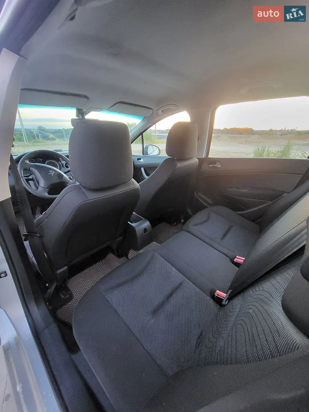 2011 Peugeot 308 - мініатюра 10