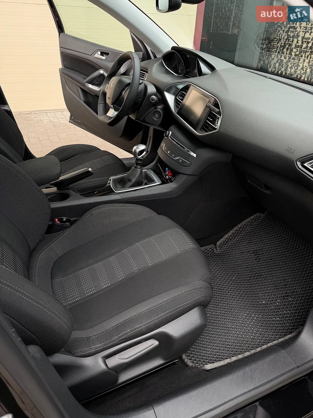 2015 Peugeot 308 - мініатюра 16