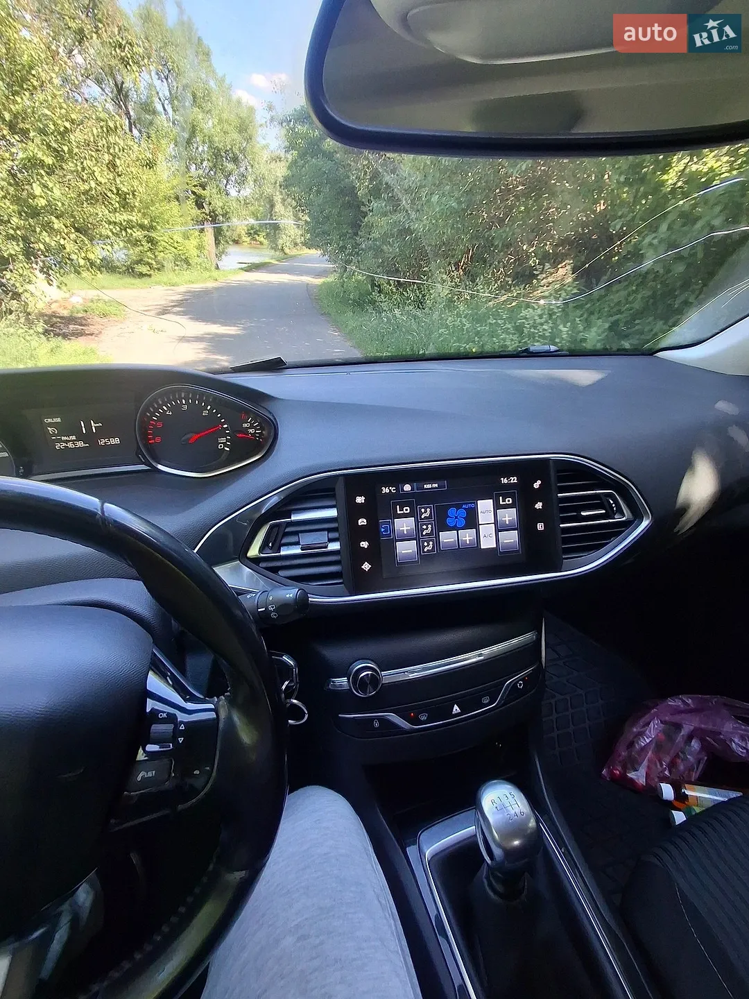 2015 Peugeot 308 - мініатюра 28