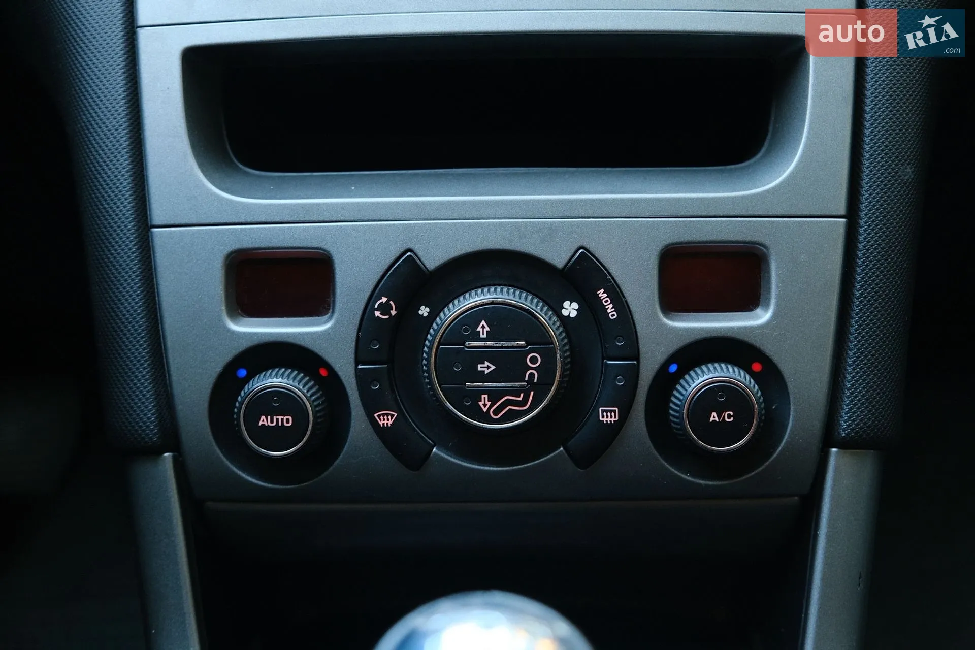2011 Peugeot 308 - мініатюра 18