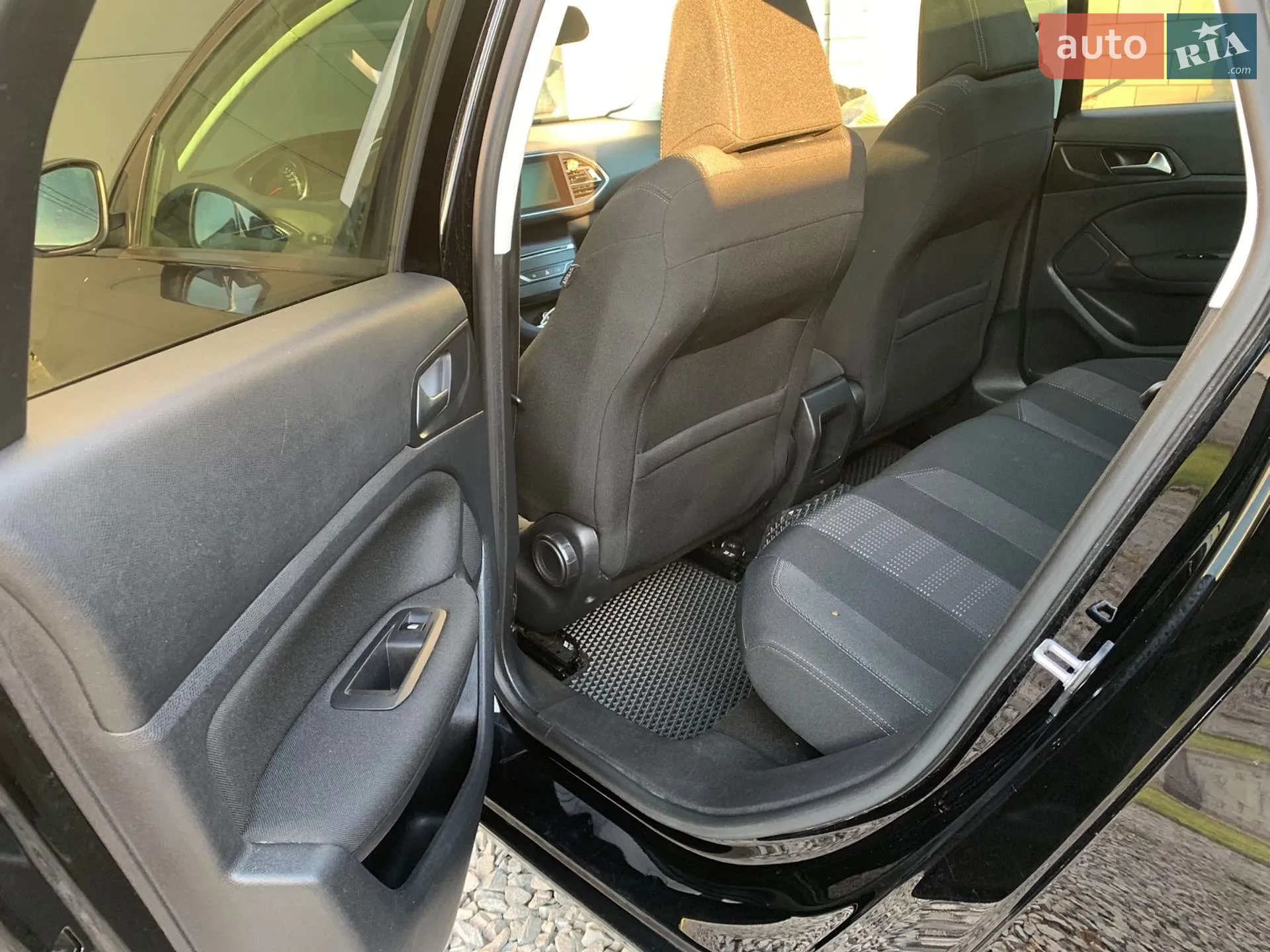 2015 Peugeot 308 - мініатюра 18