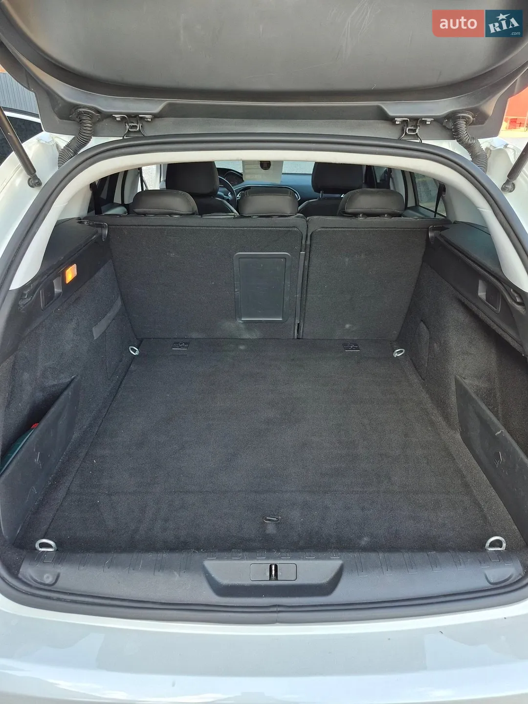 2014 Peugeot 308 - мініатюра 15