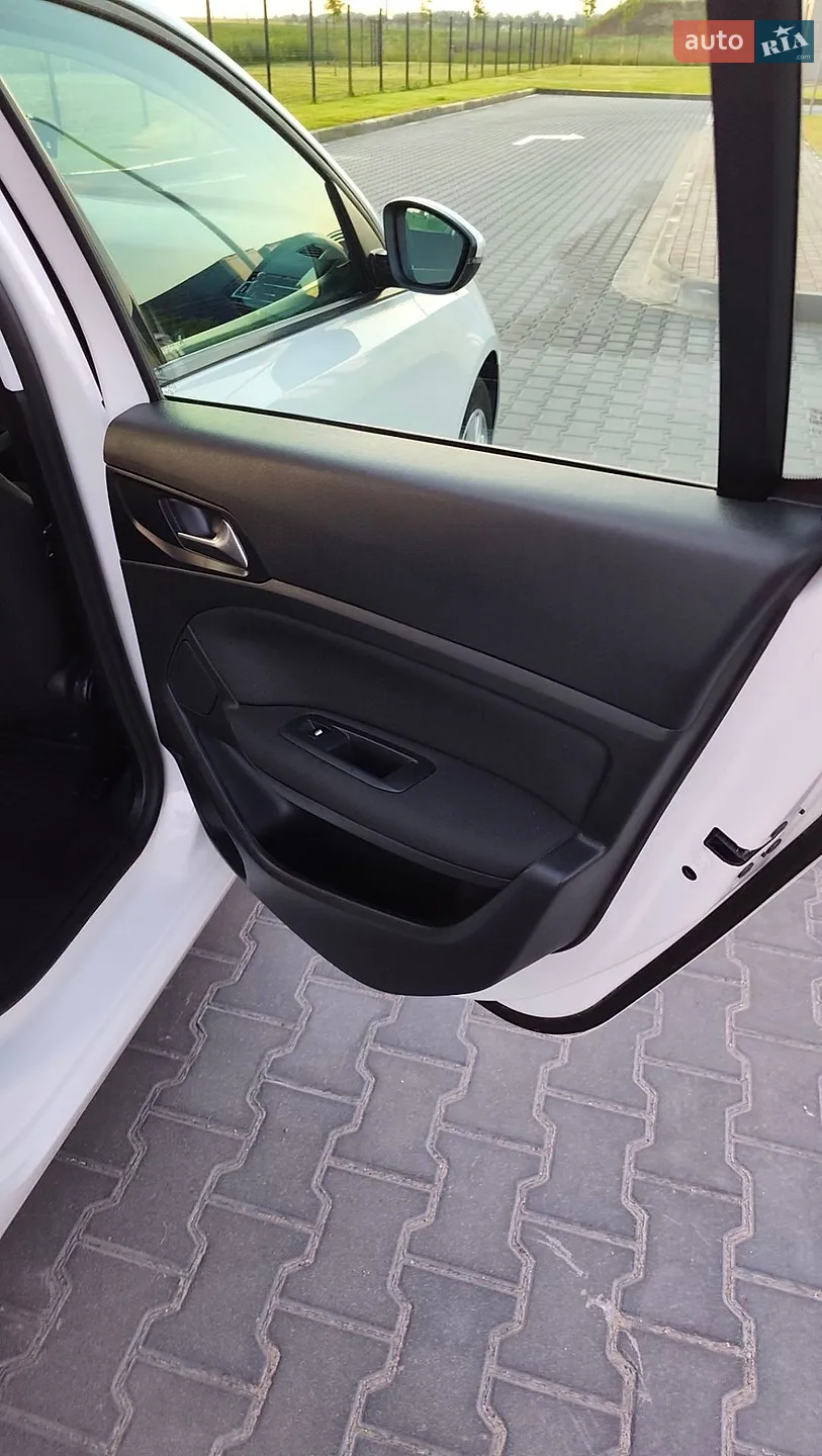 2016 Peugeot 308 - мініатюра 13