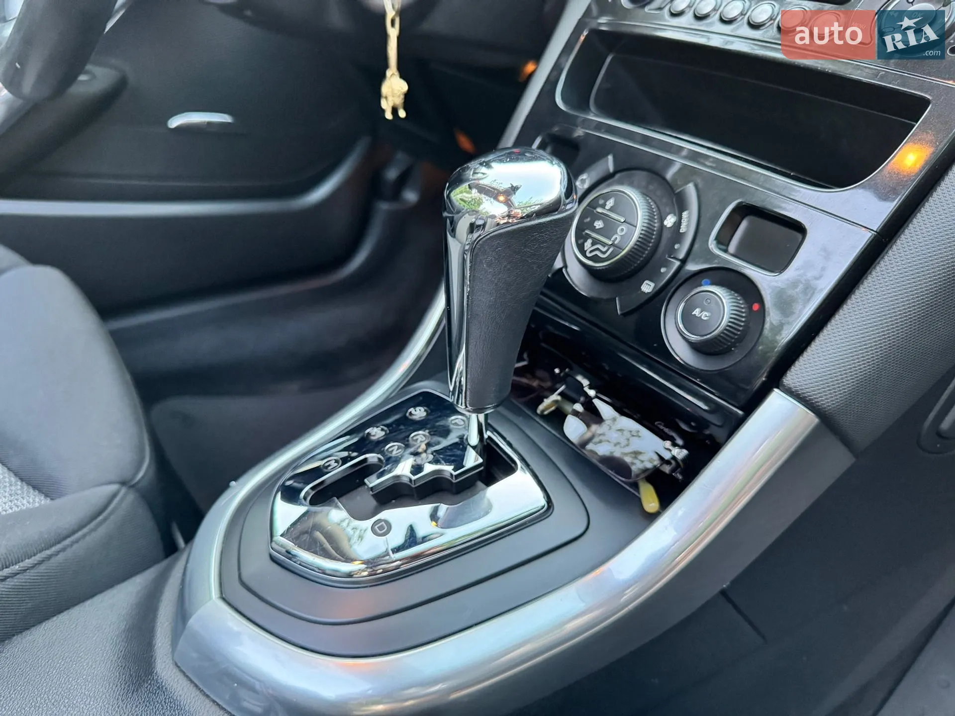 2012 Peugeot 308 - мініатюра 28