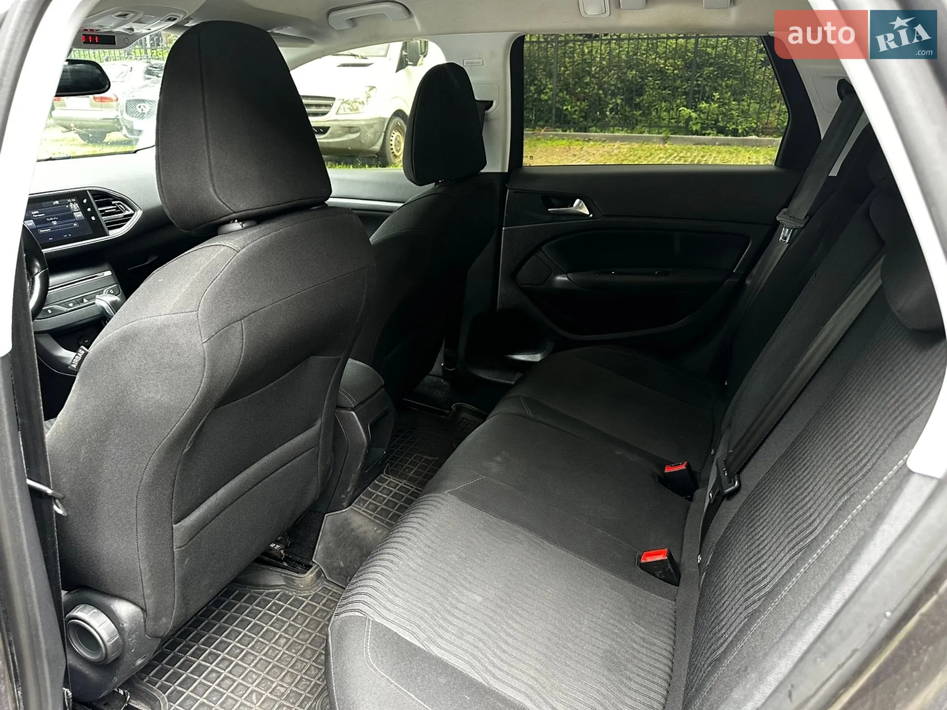 2016 Peugeot 308 - мініатюра 15