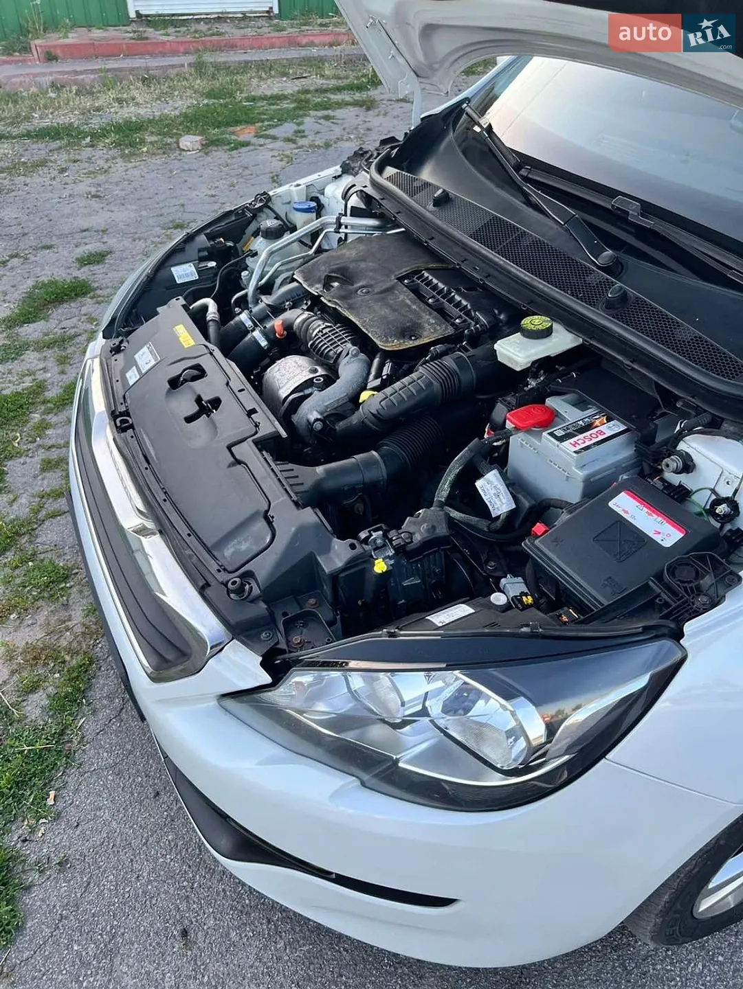 2015 Peugeot 308 - мініатюра 12