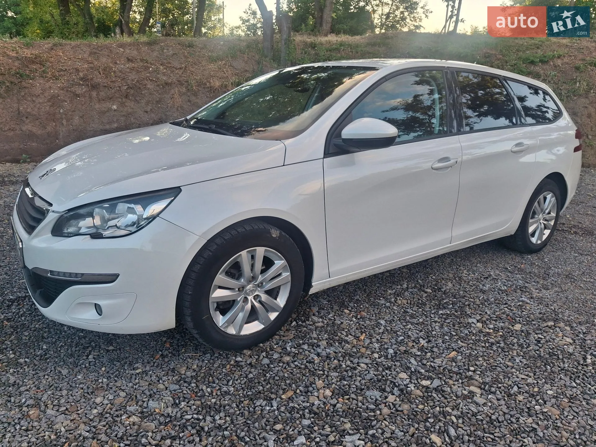 2015 Peugeot 308 - мініатюра 15