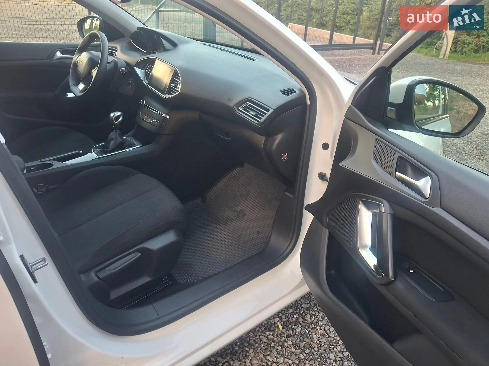 2015 Peugeot 308 - мініатюра 28
