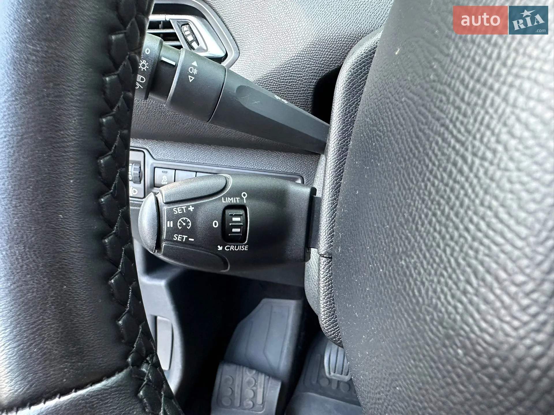 2015 Peugeot 308 - мініатюра 13