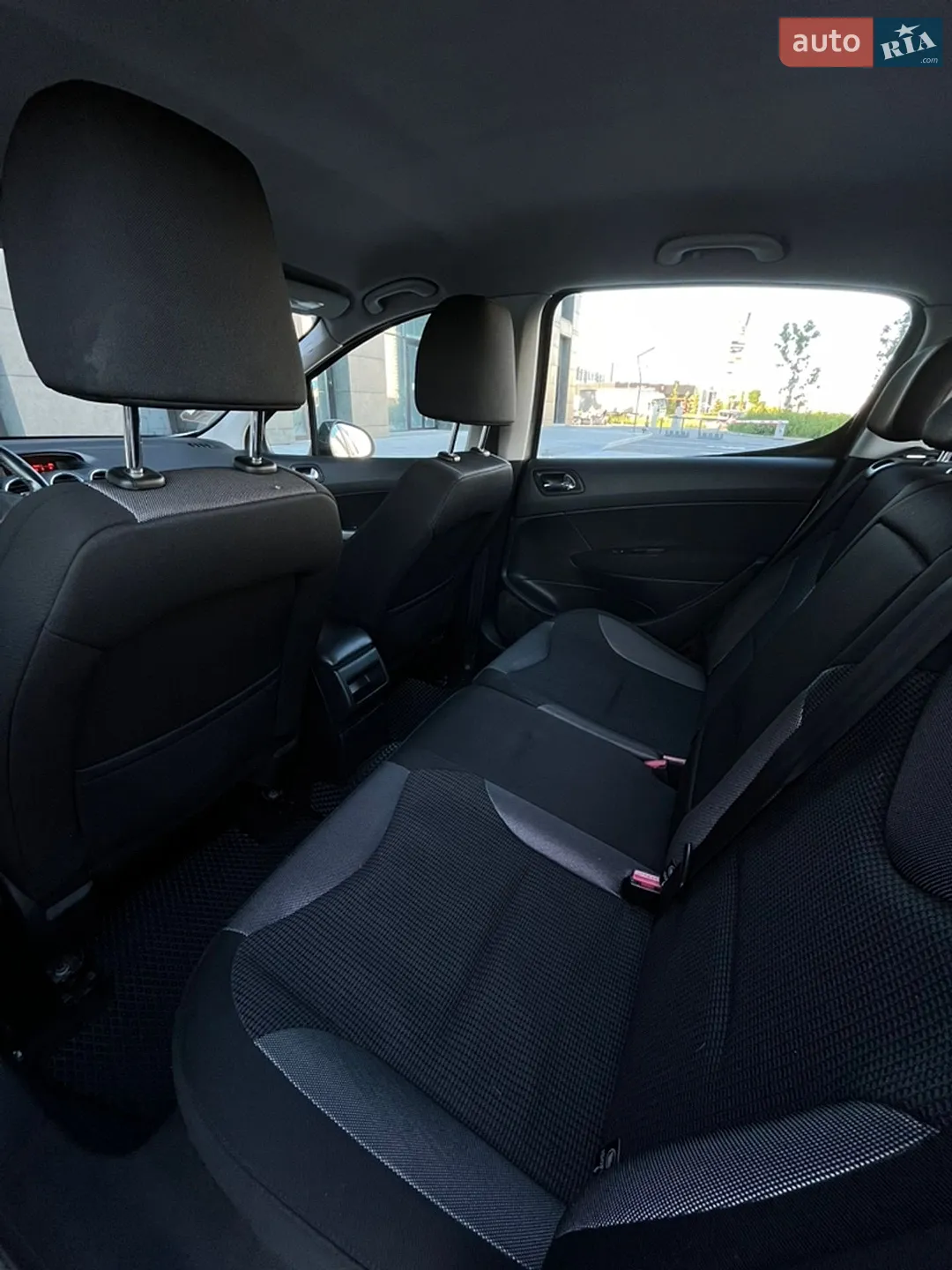 2011 Peugeot 308 - мініатюра 18