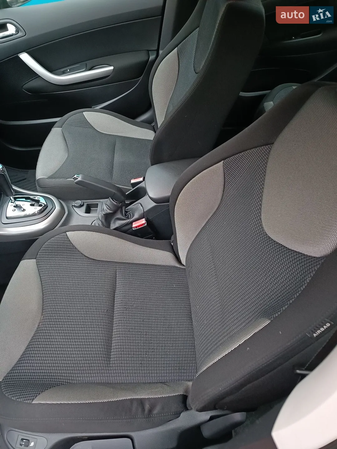 2012 Peugeot 308 - мініатюра 15