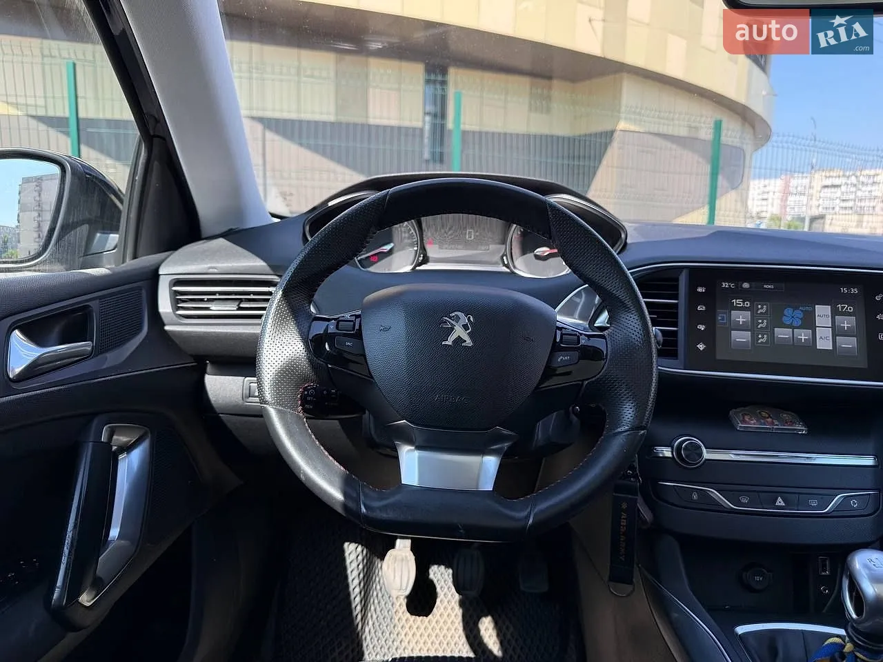2016 Peugeot 308 - мініатюра 15