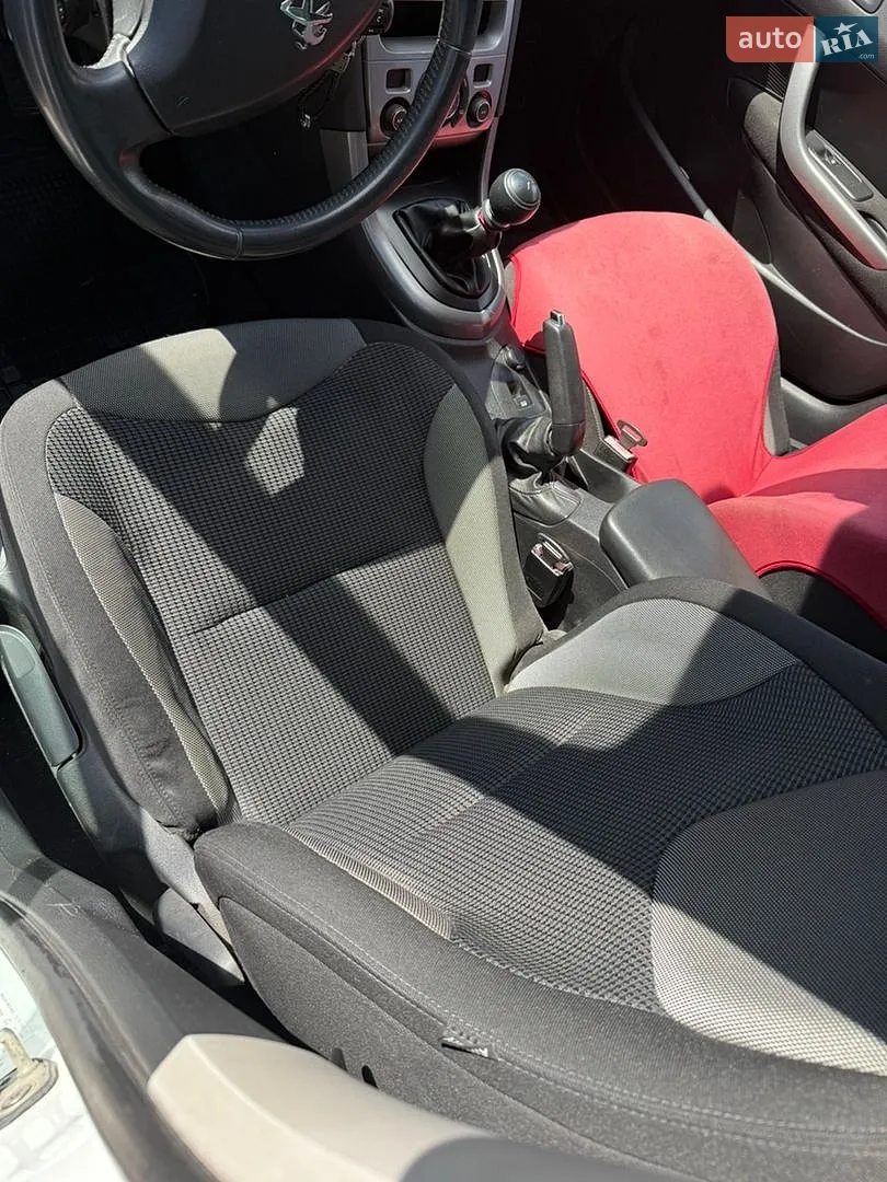 2012 Peugeot 308 - мініатюра 14