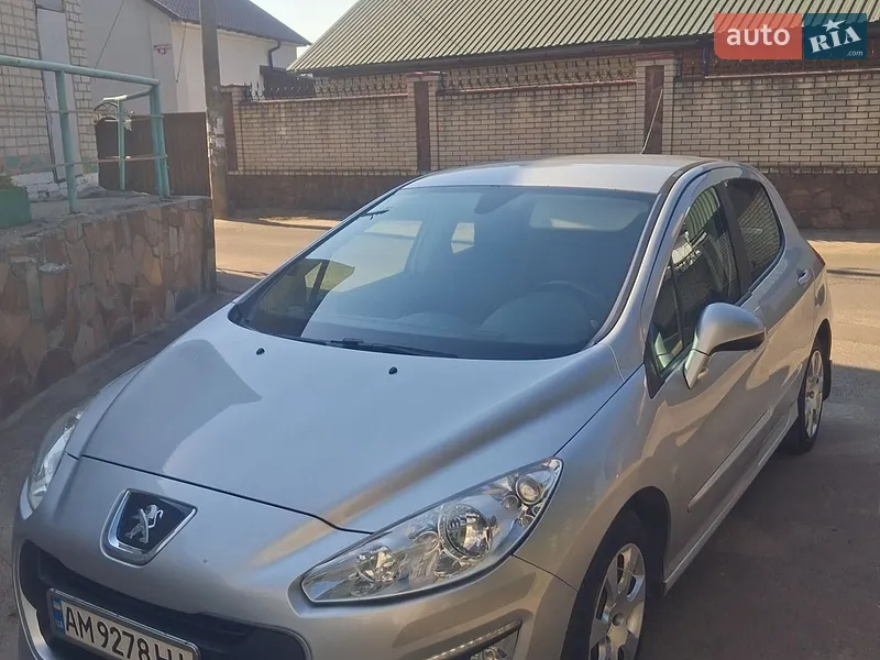 Peugeot 308 2012