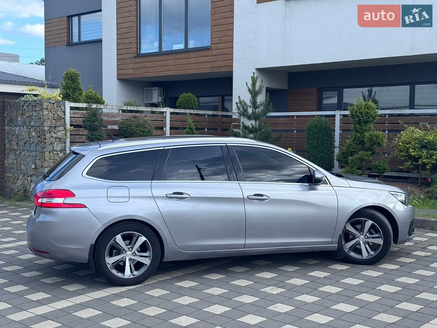 2017 Peugeot 308 - мініатюра 18