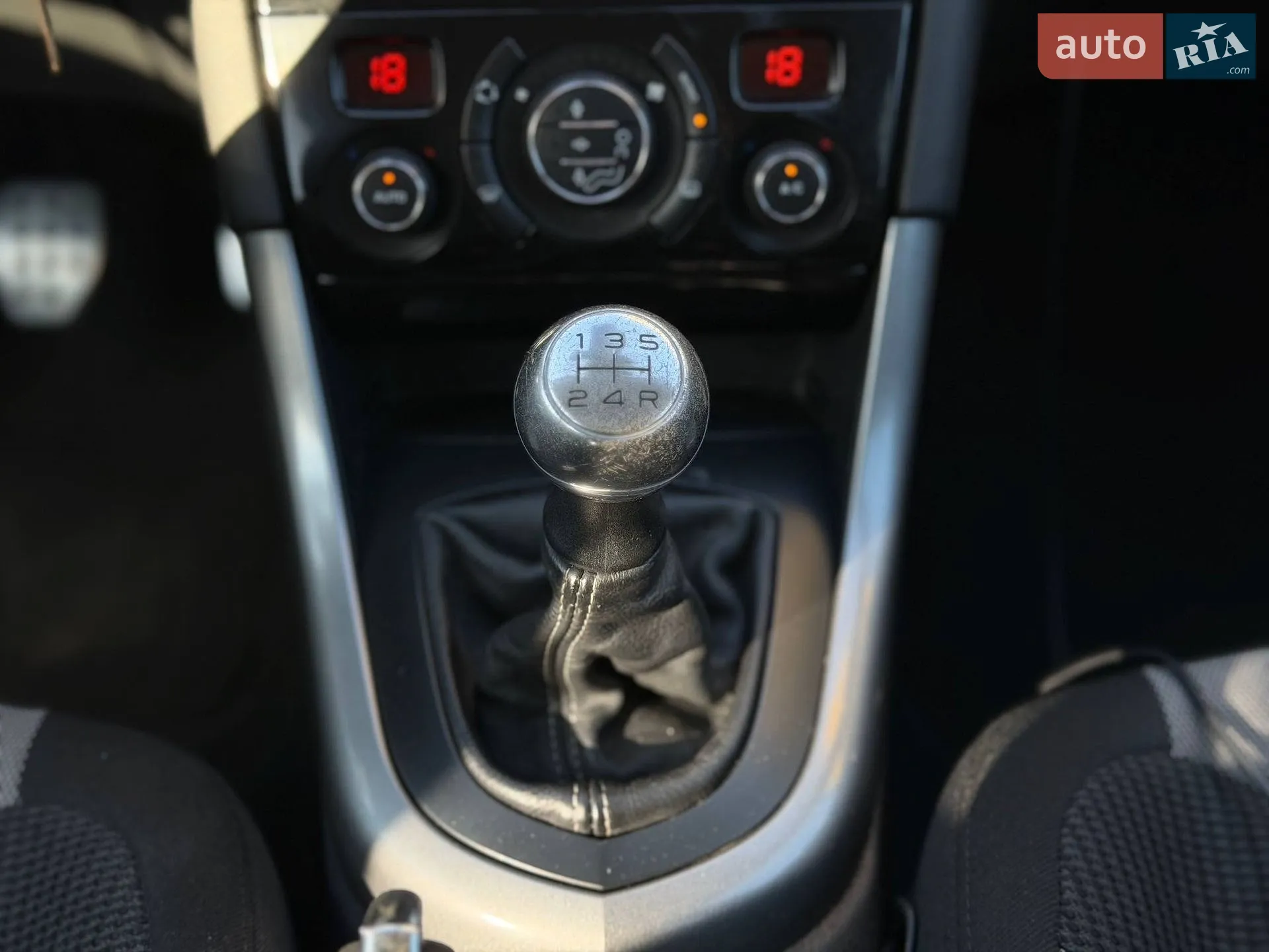 2011 Peugeot 308 - мініатюра 13